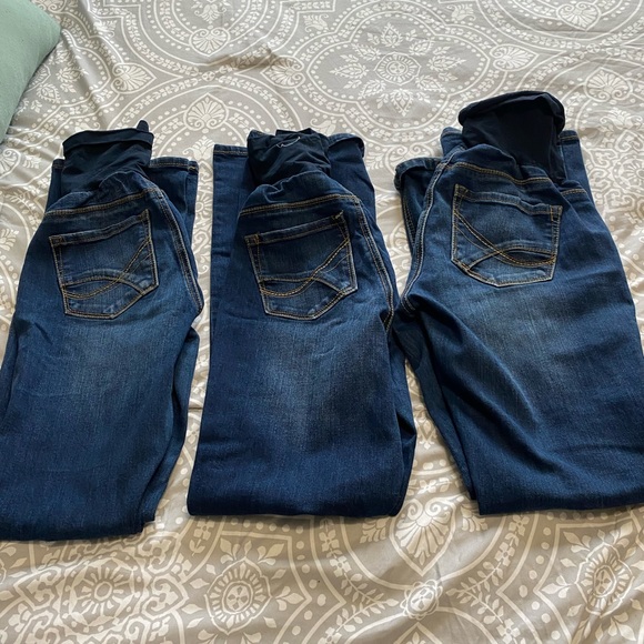 Maternity Jeans - Picture 2 of 2